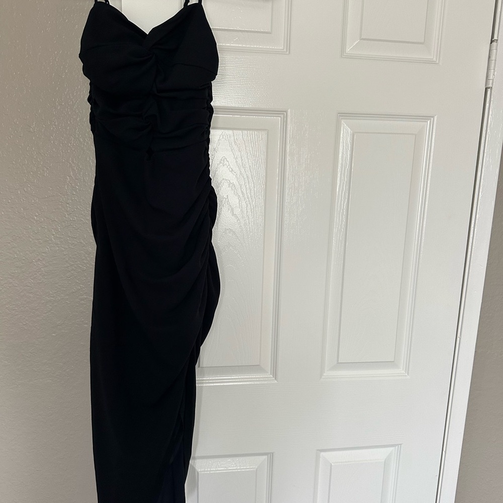 Abercrombie Ruched Front Cutout Asymmetrical Midi Dress - Picture 9 of 10